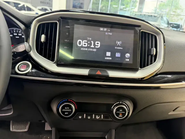 Kia KX1 — Фото автомобиля 12