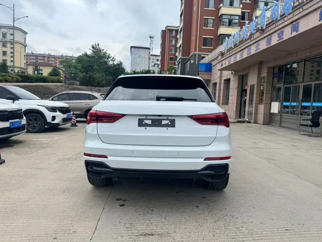 Audi Q3 — Фото автомобиля 5