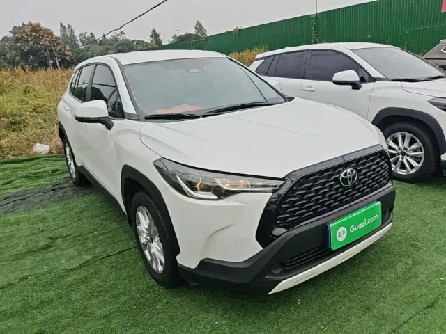Toyota Corolla Cross — Фото автомобиля 3