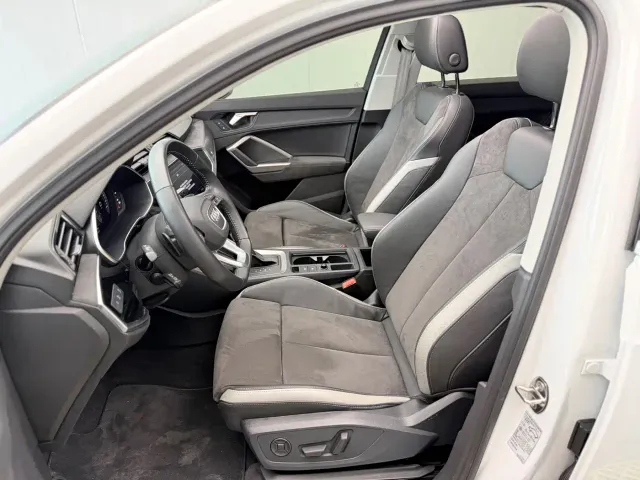 Audi Audi Q3 2022 35 TFSI Fashion Dynamic — Фото автомобиля 14