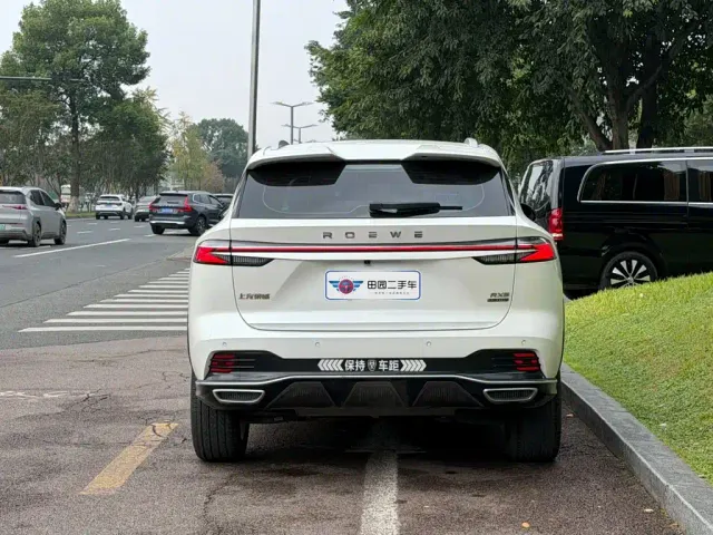 Roewe RX5 — Фото автомобиля 4