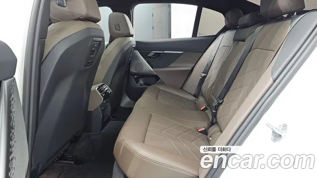 BMW 5 Series — Фото автомобиля 18