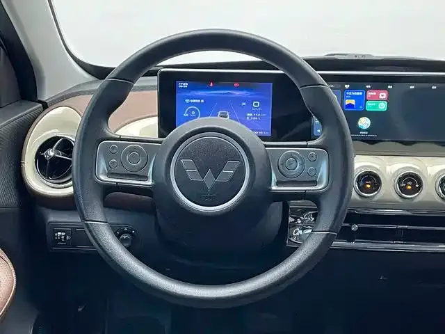 Wuling Bingo — Фото автомобиля 9