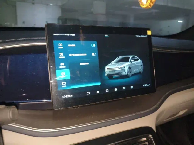 BYD Qin PLUS — Фото автомобиля 20
