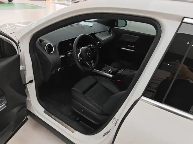 Mercedes-Benz GLA-Class — Фото автомобиля 15