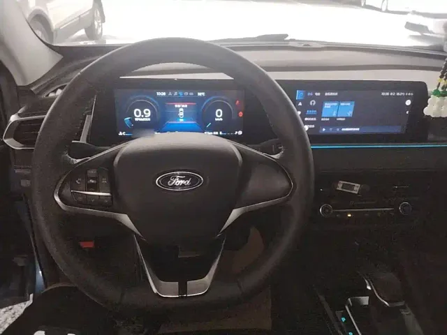 Ford Escort — Фото автомобиля 10