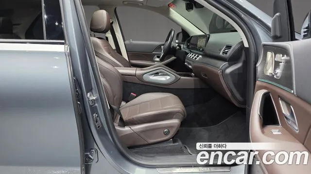 Mercedes-Benz GLE-Class — Фото автомобиля 8