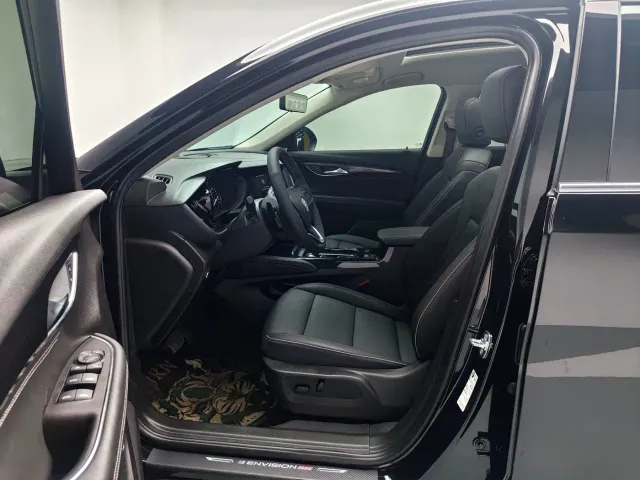 Buick Envision Plus — Фото автомобиля 12