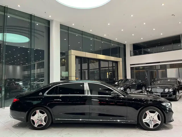 Mercedes-Benz Maybach S-Class — Фото автомобиля 13