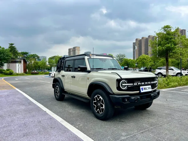 Ford Bronco — Фото автомобиля 5