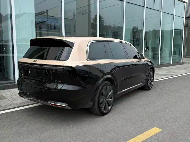 Li Auto L9 — Фото автомобиля 4