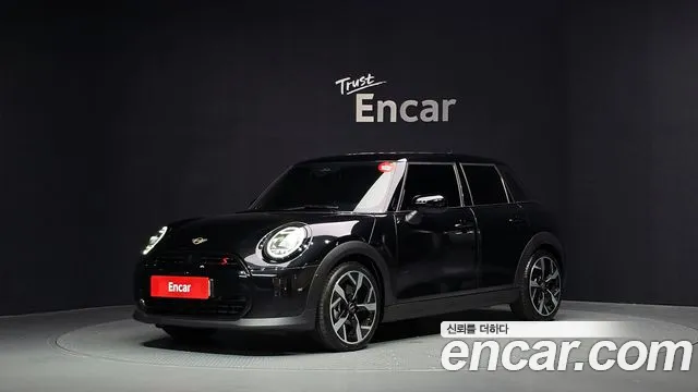 Фотография автомобиля — MINI Cooper Generation 4