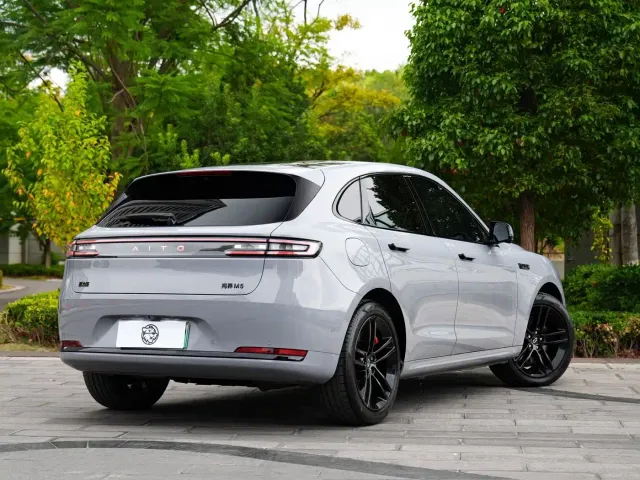 Aito M5 — Фото автомобиля 14