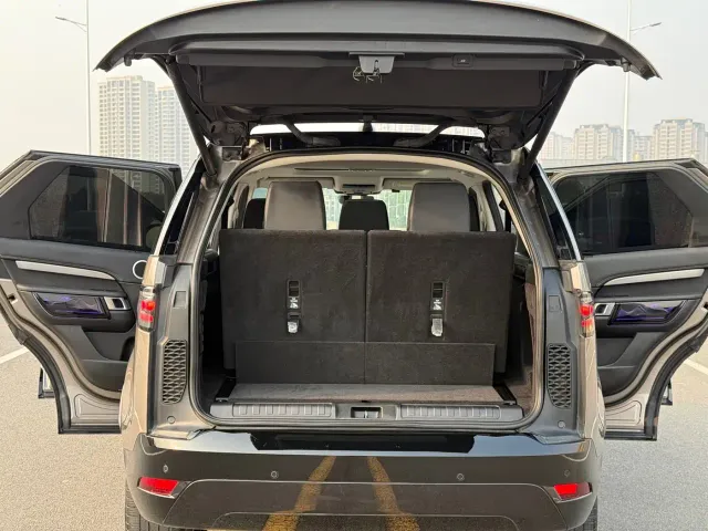 Land Rover Discovery — Фото автомобиля 29