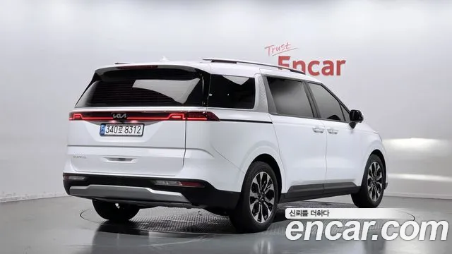 Kia Canival Carnival 4 поколение Дизель 9 мест Prestige — Фото автомобиля 2
