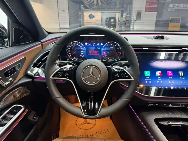 Mercedes-Benz E-Class — Фото автомобиля 8
