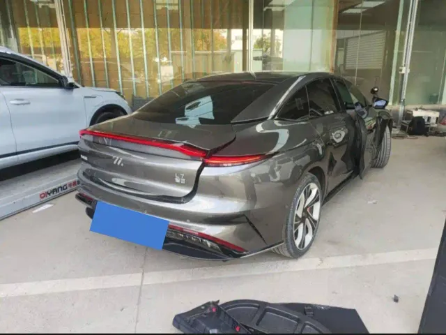 IM Motors L7 — Фото автомобиля 2