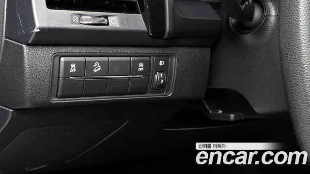 KG_Mobility_Ssangyong Rexton Новый Rexton Sport Дизель 2.2 4WD — Фото автомобиля 14