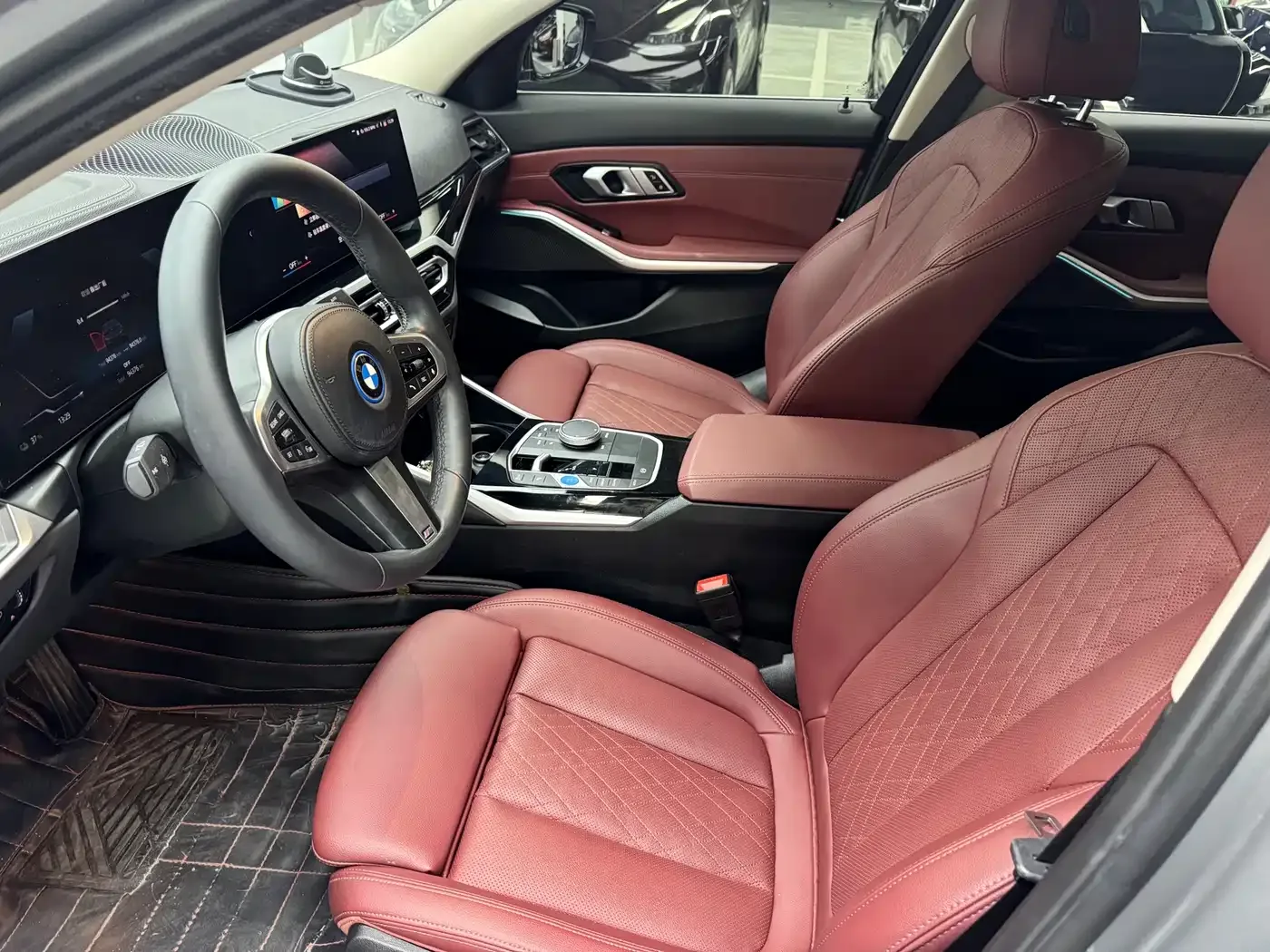 BMW BMW i3 2022 eDrive 35 L — Фото автомобиля 4
