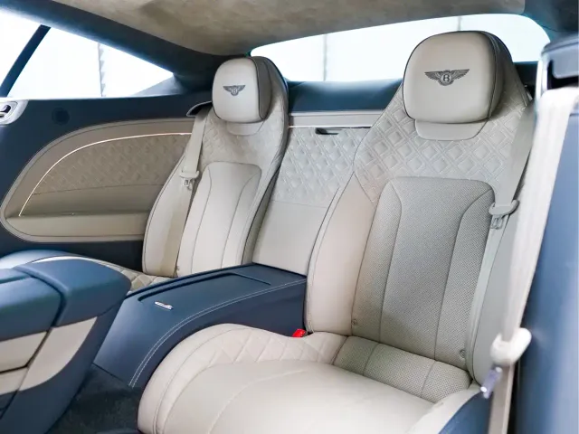 Bentley Continental — Фото автомобиля 16