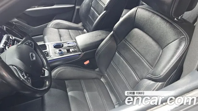 Renault Korea SM6 New — Фото автомобиля 27
