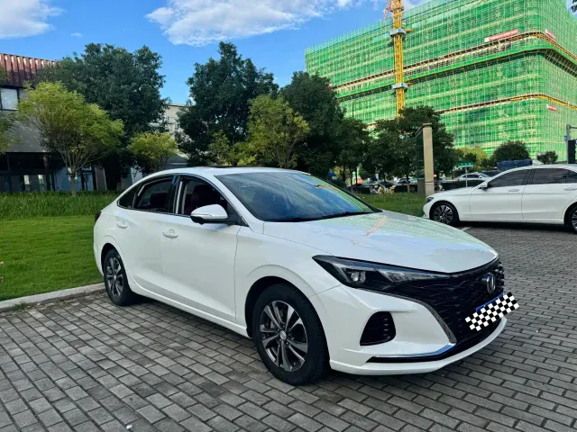 Фотография автомобиля — Changan Eado