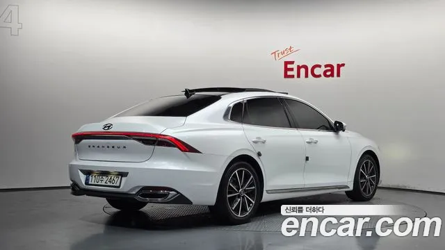 Hyundai Grandeur Новый Grandeur IG — Фото автомобиля 2