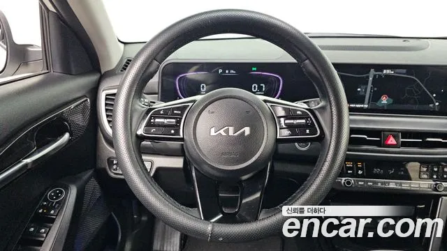 Kia Seltos New — Фото автомобиля 23