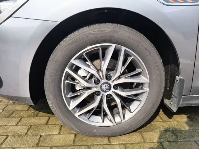 BYD Qin PLUS — Фото автомобиля 22