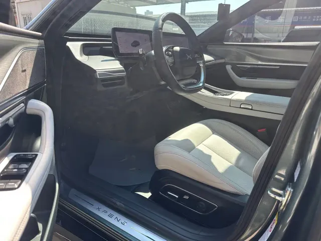 Xpeng P7 — Фото автомобиля 6