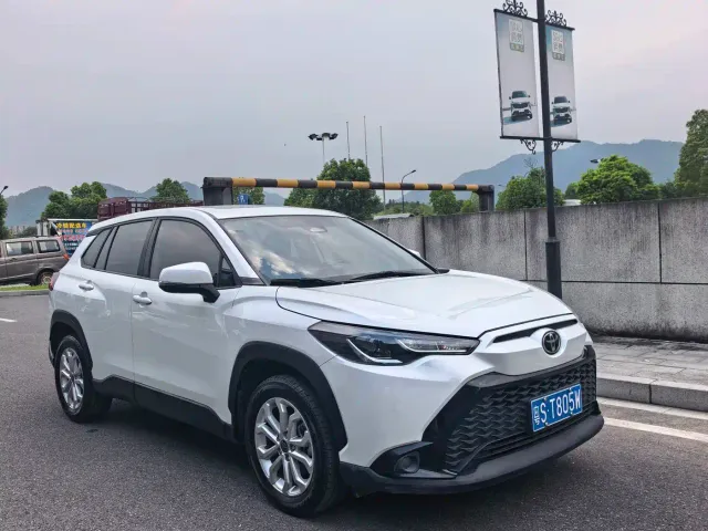 Toyota Frontlander — Фото автомобиля 3