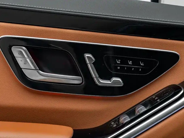 Mercedes-Benz S-Class — Фото автомобиля 14