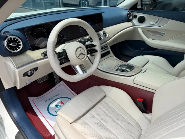 Mercedes-Benz E-Class — Фото автомобиля 6