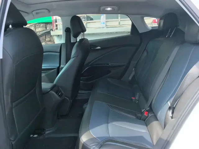 Buick Velite 6 — Фото автомобиля 12