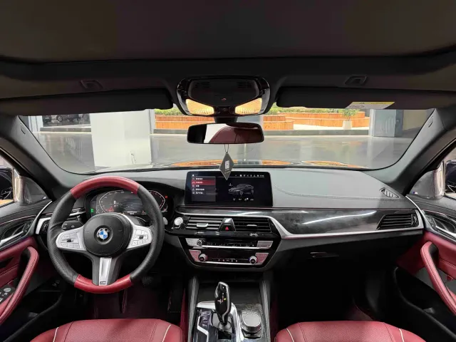 BMW 5 Series — Фото автомобиля 19