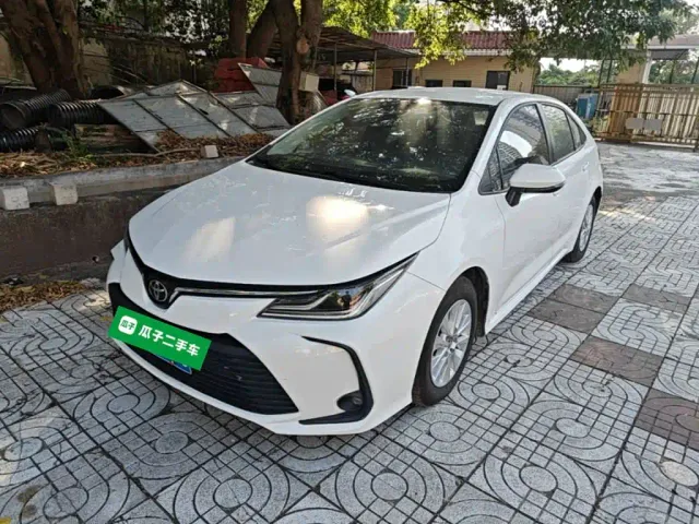 Фотография автомобиля — Toyota Corolla