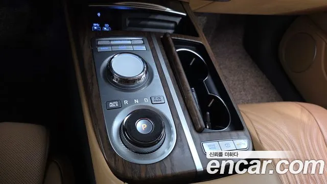 Genesis G80 Бензин 2.5 турбо AWD — Фото автомобиля 9