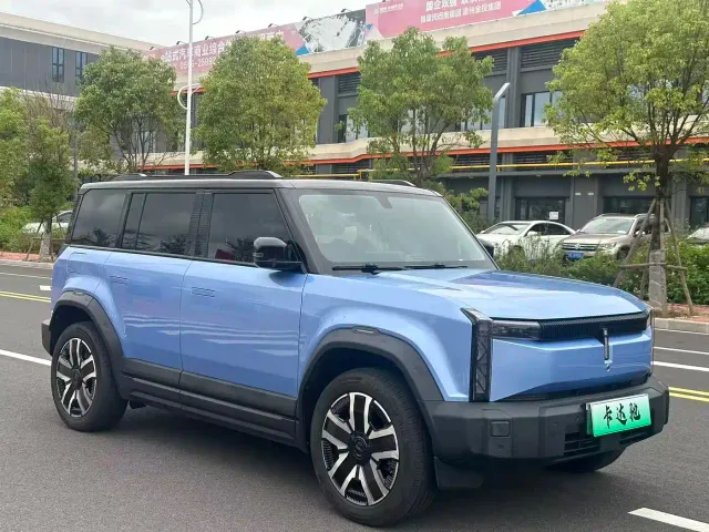 iCAR 03 — Фото автомобиля 3