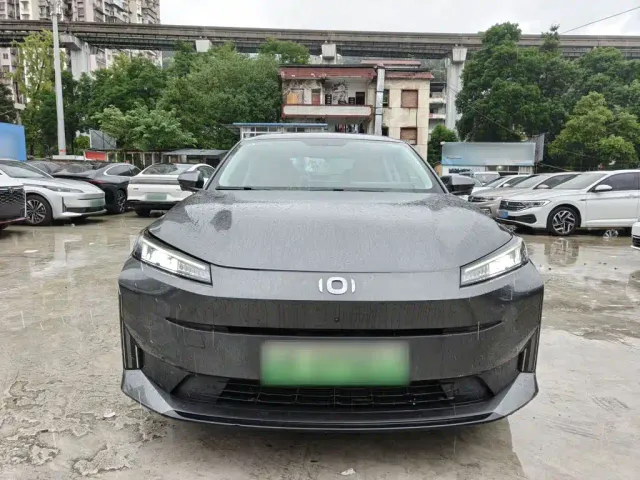 Changan Qiyuan A05 — Фото автомобиля 2