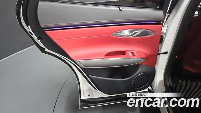 Genesis GV70 3.5T Бензин AWD — Фото автомобиля 24