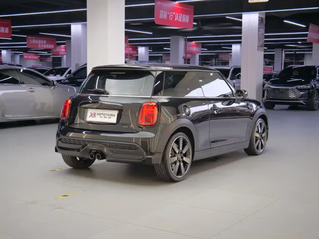 MINI Hatch — Фото автомобиля 7