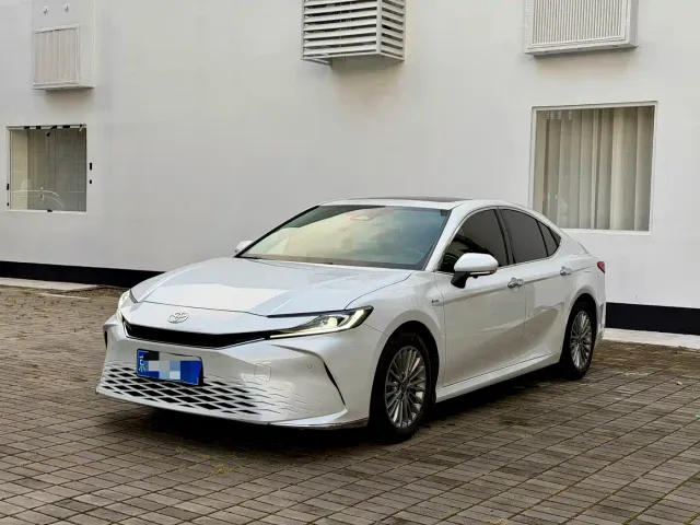 Фотография автомобиля — Toyota Camry