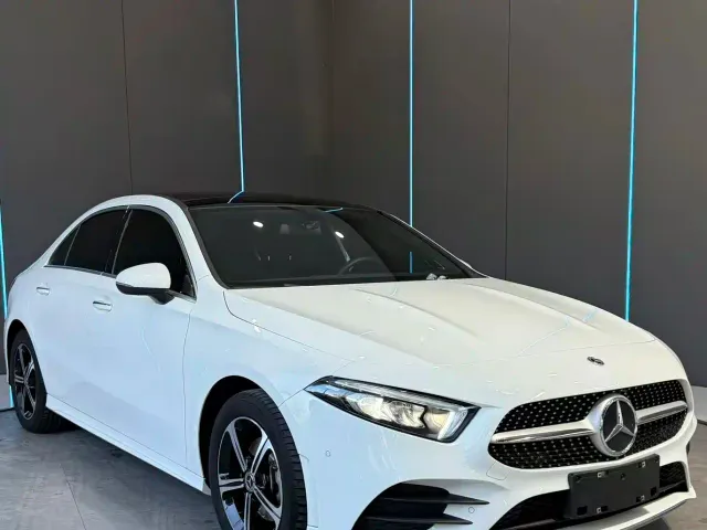 Mercedes-Benz A-Class — Фото автомобиля 3