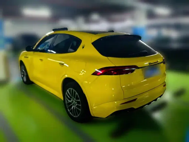 Maserati Grecale — Фото автомобиля 4