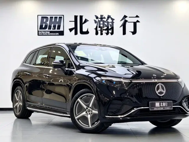 Mercedes-Benz EQS SUV — Фото автомобиля 3