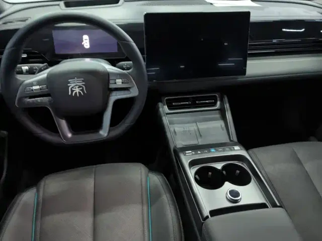 BYD Qin L — Фото автомобиля 12