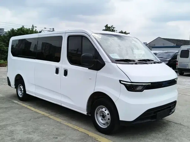 JMC E-Fushun — Фото автомобиля 21
