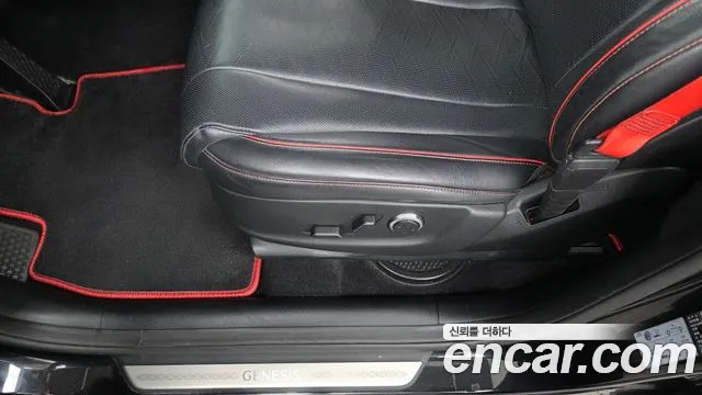 Genesis GV80 — Фото автомобиля 28