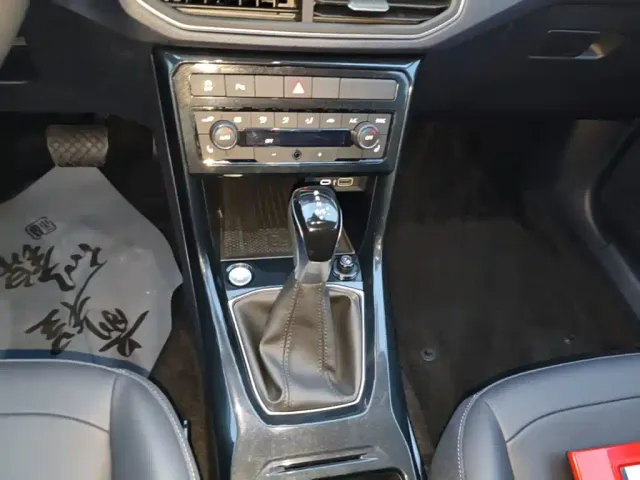 Volkswagen Tharu — Фото автомобиля 13