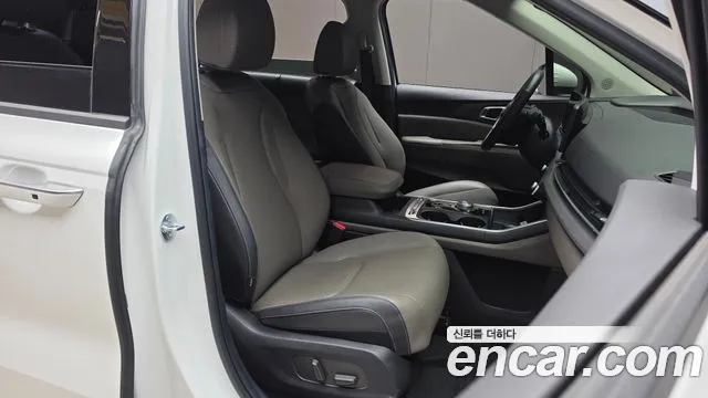 Kia Carnival 4th Gen — Фото автомобиля 18